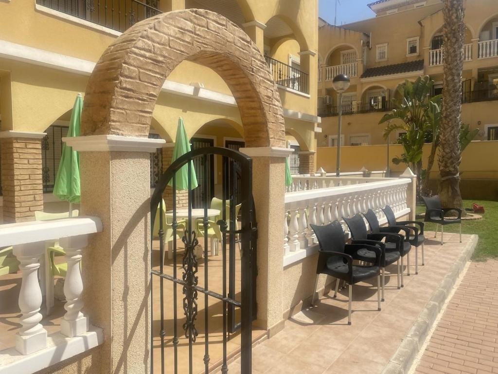 Top Floor Spacious Apartment With Roof Terrace Alicante Bagian luar foto