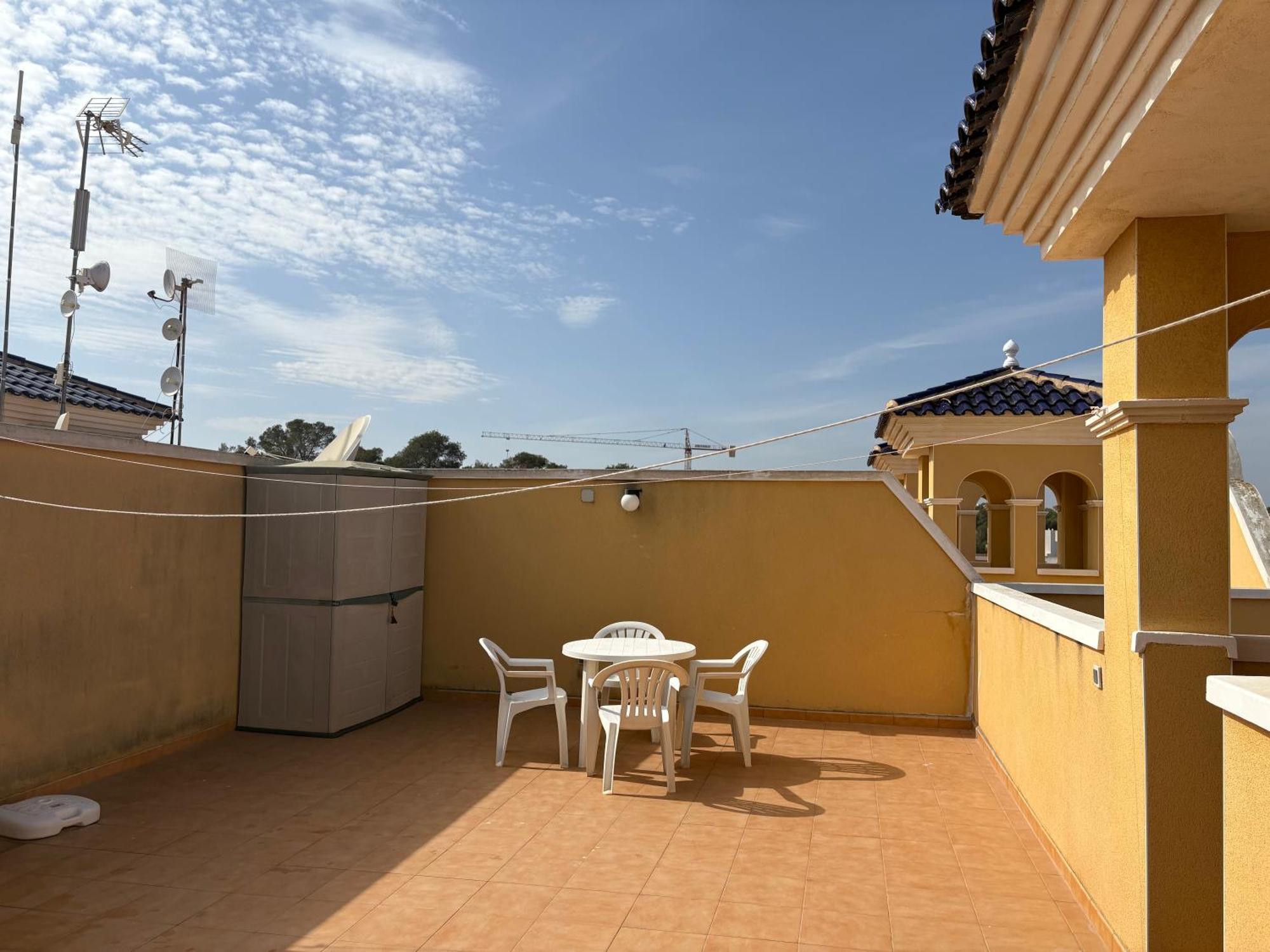 Top Floor Spacious Apartment With Roof Terrace Alicante Bagian luar foto